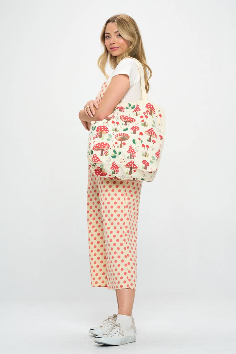 RED MUSHROOM PRINT TOTE BAGS